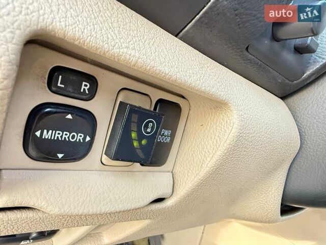 Бежевый Лексус РХ, объемом двигателя 3.3 л и пробегом 240 тыс. км за 7800 $, фото 59 на Automoto.ua