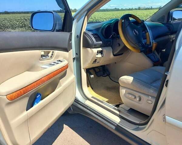 Бежевый Лексус РХ, объемом двигателя 3.3 л и пробегом 268 тыс. км за 10700 $, фото 14 на Automoto.ua