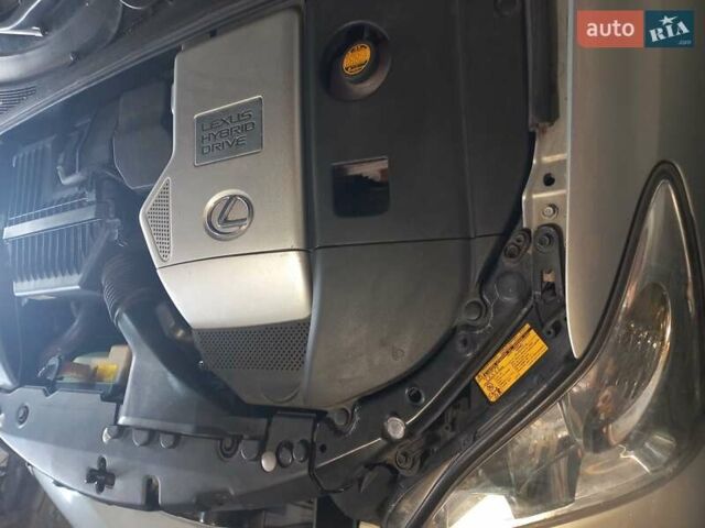 Бежевый Лексус РХ, объемом двигателя 3.3 л и пробегом 268 тыс. км за 10700 $, фото 10 на Automoto.ua