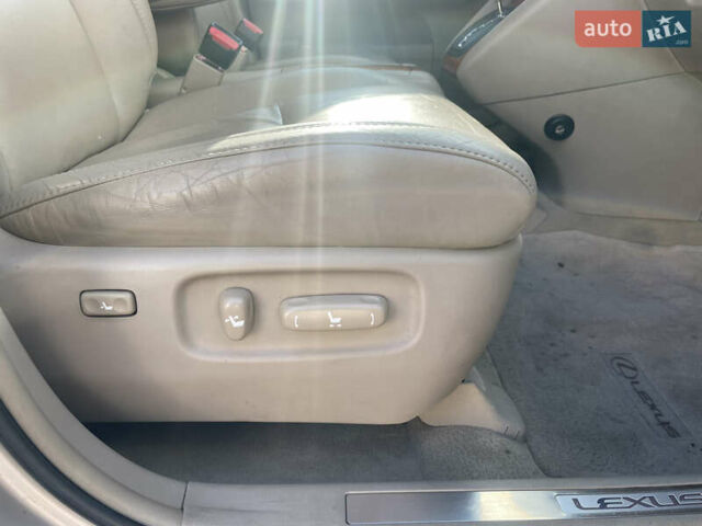Бежевий Лексус РХ, об'ємом двигуна 3.46 л та пробігом 198 тис. км за 13500 $, фото 26 на Automoto.ua