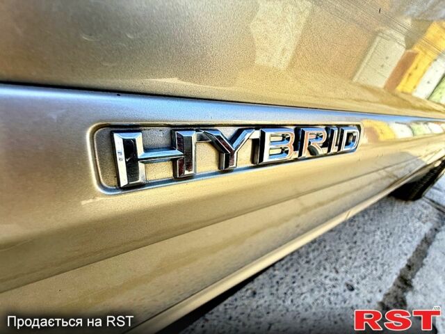 Бежевый Лексус РХ, объемом двигателя 3.3 л и пробегом 240 тыс. км за 8200 $, фото 13 на Automoto.ua