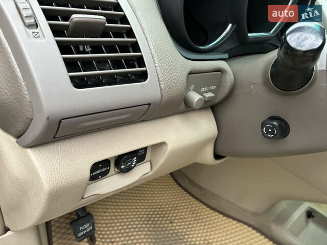 Бежевый Лексус РХ, объемом двигателя 3.5 л и пробегом 268 тыс. км за 10999 $, фото 12 на Automoto.ua
