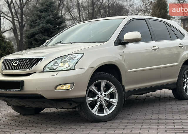 Бежевый Лексус РХ, объемом двигателя 3.46 л и пробегом 181 тыс. км за 12800 $, фото 1 на Automoto.ua