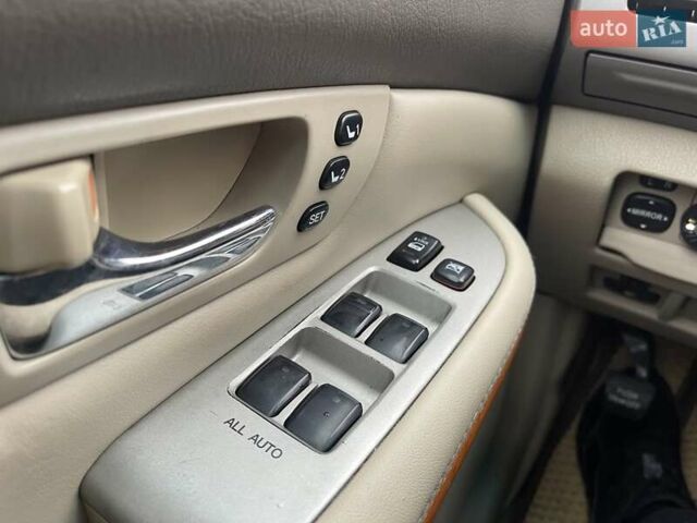 Бежевый Лексус РХ, объемом двигателя 3.5 л и пробегом 258 тыс. км за 9700 $, фото 17 на Automoto.ua