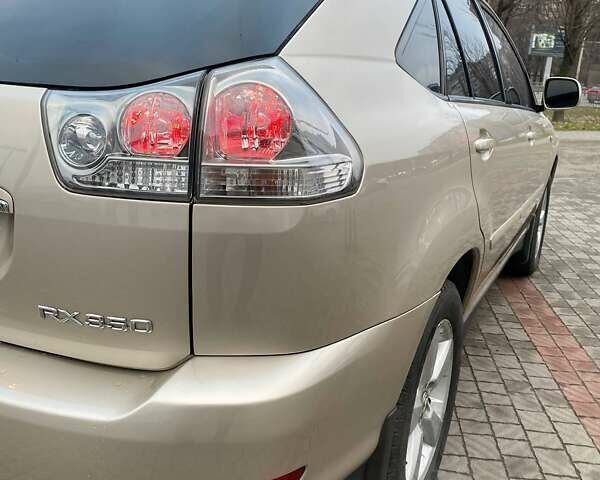 Бежевый Лексус РХ, объемом двигателя 3.5 л и пробегом 159 тыс. км за 13700 $, фото 7 на Automoto.ua