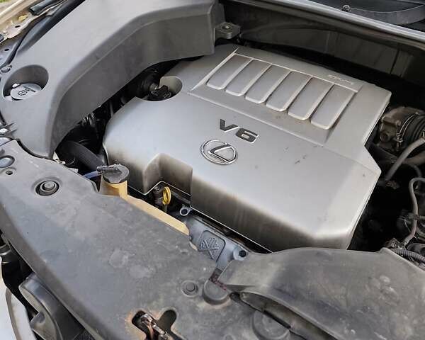 Бежевый Лексус РХ, объемом двигателя 3.46 л и пробегом 347 тыс. км за 10700 $, фото 33 на Automoto.ua