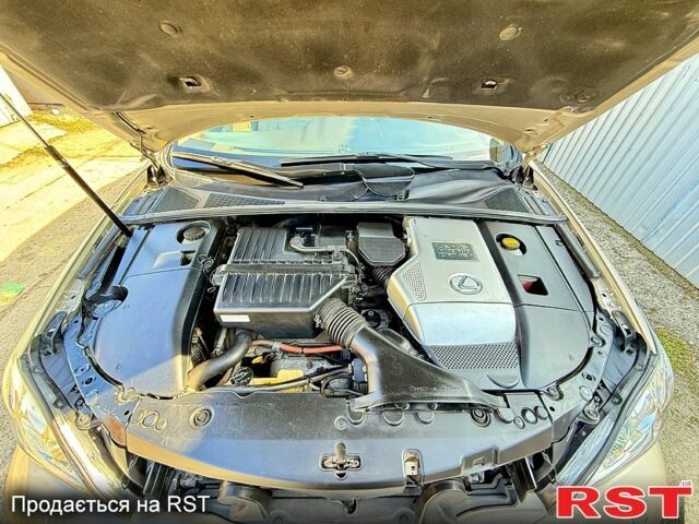 Бежевый Лексус РХ, объемом двигателя 3.3 л и пробегом 240 тыс. км за 8200 $, фото 7 на Automoto.ua