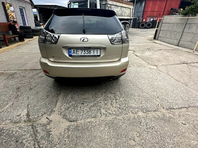 Бежевый Лексус РХ, объемом двигателя 3.5 л и пробегом 180 тыс. км за 12500 $, фото 5 на Automoto.ua