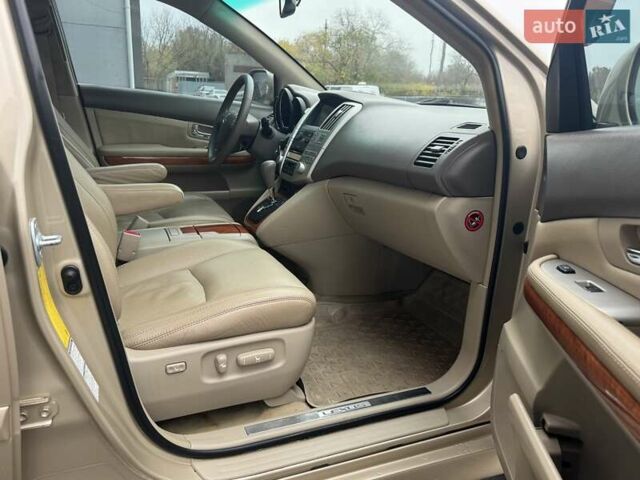 Бежевый Лексус РХ, объемом двигателя 3.46 л и пробегом 228 тыс. км за 10900 $, фото 82 на Automoto.ua