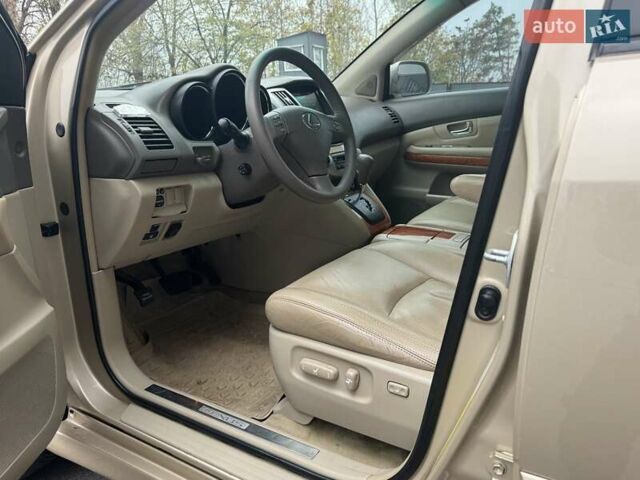 Бежевый Лексус РХ, объемом двигателя 3.46 л и пробегом 228 тыс. км за 10900 $, фото 80 на Automoto.ua