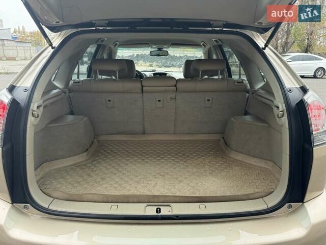 Бежевый Лексус РХ, объемом двигателя 3.46 л и пробегом 228 тыс. км за 10900 $, фото 93 на Automoto.ua