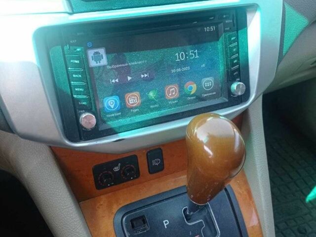 Бежевый Лексус РХ, объемом двигателя 3.5 л и пробегом 198 тыс. км за 10000 $, фото 16 на Automoto.ua