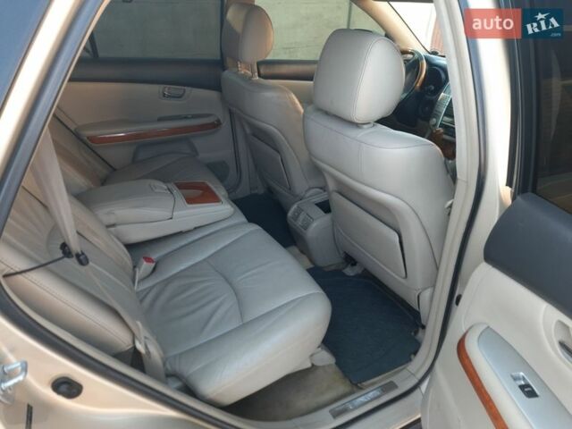 Бежевый Лексус РХ, объемом двигателя 3.3 л и пробегом 360 тыс. км за 10500 $, фото 23 на Automoto.ua