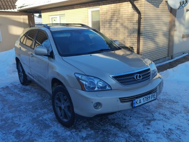 Бежевый Лексус РХ, объемом двигателя 3.3 л и пробегом 350 тыс. км за 9350 $, фото 3 на Automoto.ua