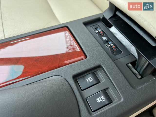 Лексус РХ 2009 в Днепре (Днепропетровске) на Automoto.ua Бежевый Лексус РХ, объемом двигателя 3.46 л и пробегом 186 тыс. км за 13900 $, фото 14 на Automoto.ua