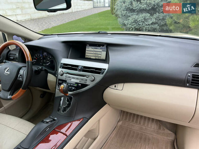 Лексус РХ 2009 в Днепре (Днепропетровске) на Automoto.ua Бежевый Лексус РХ, объемом двигателя 3.46 л и пробегом 186 тыс. км за 13900 $, фото 22 на Automoto.ua