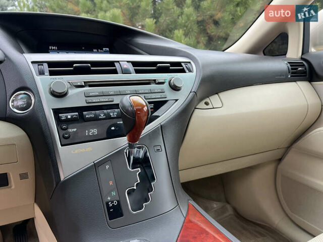 Лексус РХ 2009 в Днепре (Днепропетровске) на Automoto.ua Бежевый Лексус РХ, объемом двигателя 3.46 л и пробегом 186 тыс. км за 13900 $, фото 15 на Automoto.ua