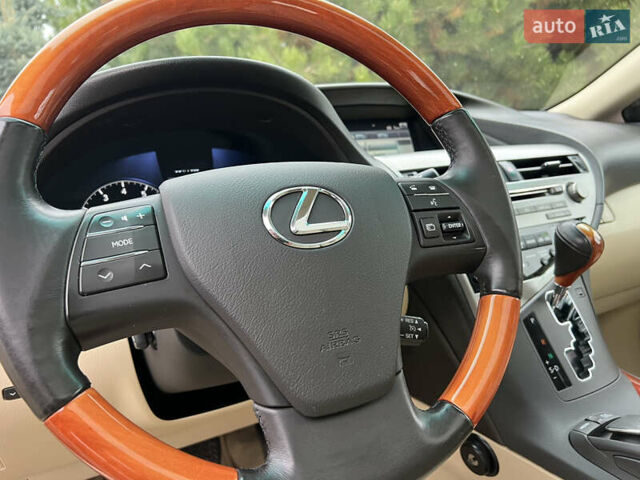 Лексус РХ 2009 в Днепре (Днепропетровске) на Automoto.ua Бежевый Лексус РХ, объемом двигателя 3.46 л и пробегом 186 тыс. км за 13900 $, фото 17 на Automoto.ua