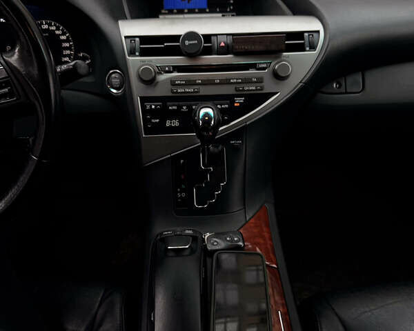 Бежевый Лексус РХ, объемом двигателя 3.46 л и пробегом 170 тыс. км за 16400 $, фото 13 на Automoto.ua