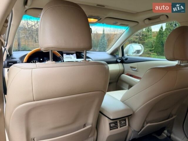Бежевый Лексус РХ, объемом двигателя 3.46 л и пробегом 310 тыс. км за 15900 $, фото 33 на Automoto.ua