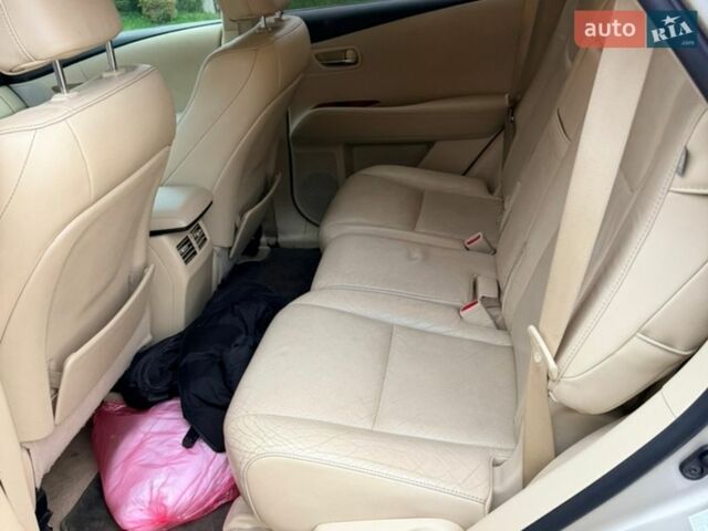 Бежевый Лексус РХ, объемом двигателя 3.46 л и пробегом 310 тыс. км за 15900 $, фото 30 на Automoto.ua