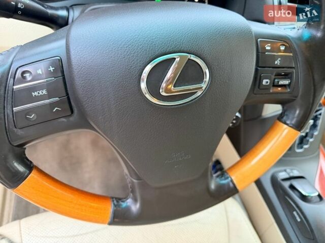 Бежевый Лексус РХ, объемом двигателя 3.46 л и пробегом 310 тыс. км за 15900 $, фото 14 на Automoto.ua