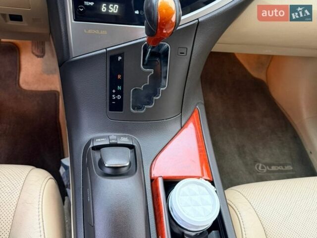Бежевый Лексус РХ, объемом двигателя 3.46 л и пробегом 310 тыс. км за 15900 $, фото 19 на Automoto.ua
