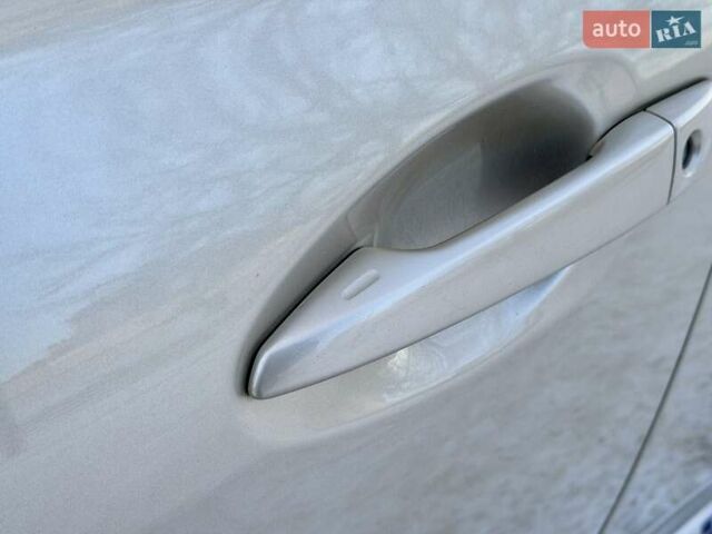 Бежевый Лексус РХ, объемом двигателя 3.46 л и пробегом 199 тыс. км за 16900 $, фото 26 на Automoto.ua