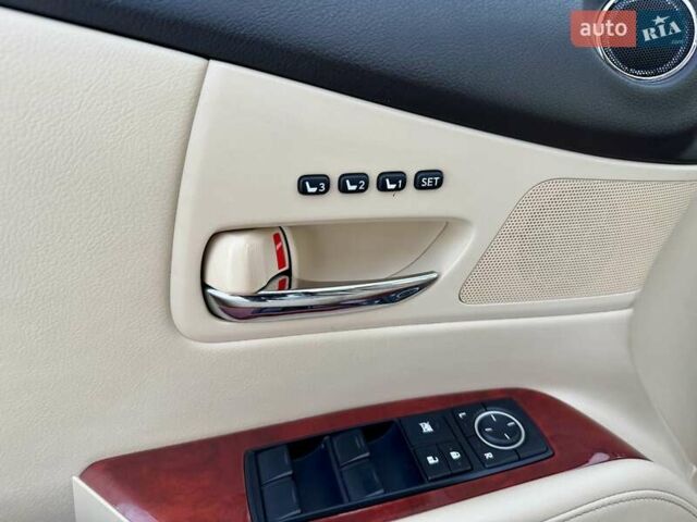 Бежевый Лексус РХ, объемом двигателя 3.46 л и пробегом 199 тыс. км за 16900 $, фото 34 на Automoto.ua