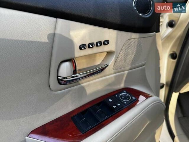 Лексус РХ 2012 в Киеве на Automoto.ua Бежевый Лексус РХ, объемом двигателя 3.5 л и пробегом 98 тыс. км за 22990 $, фото 10 на Automoto.ua