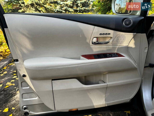 Лексус РХ 2012 в Киеве на Automoto.ua Бежевый Лексус РХ, объемом двигателя 3.5 л и пробегом 98 тыс. км за 22990 $, фото 9 на Automoto.ua