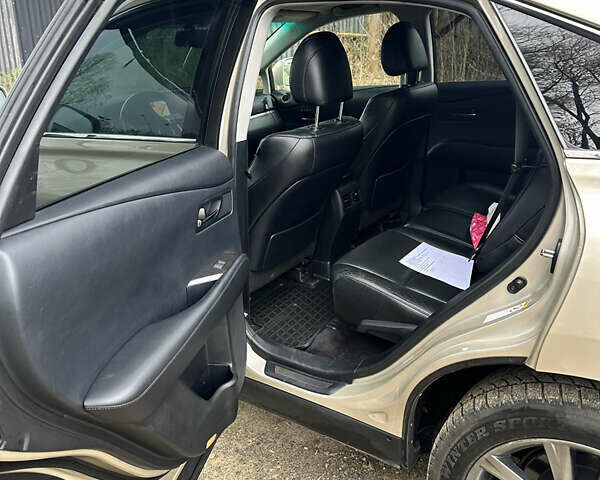 Бежевый Лексус РХ, объемом двигателя 3.46 л и пробегом 257 тыс. км за 15500 $, фото 6 на Automoto.ua