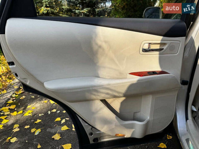 Лексус РХ 2012 в Киеве на Automoto.ua Бежевый Лексус РХ, объемом двигателя 3.5 л и пробегом 98 тыс. км за 22990 $, фото 27 на Automoto.ua