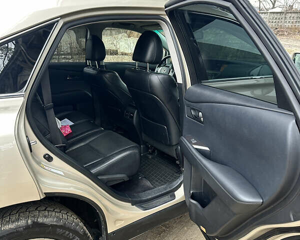 Бежевый Лексус РХ, объемом двигателя 3.46 л и пробегом 257 тыс. км за 15500 $, фото 7 на Automoto.ua