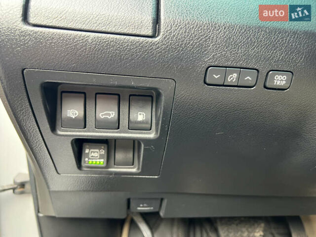 Бежевий Лексус РХ, об'ємом двигуна 3.46 л та пробігом 213 тис. км за 19999 $, фото 24 на Automoto.ua