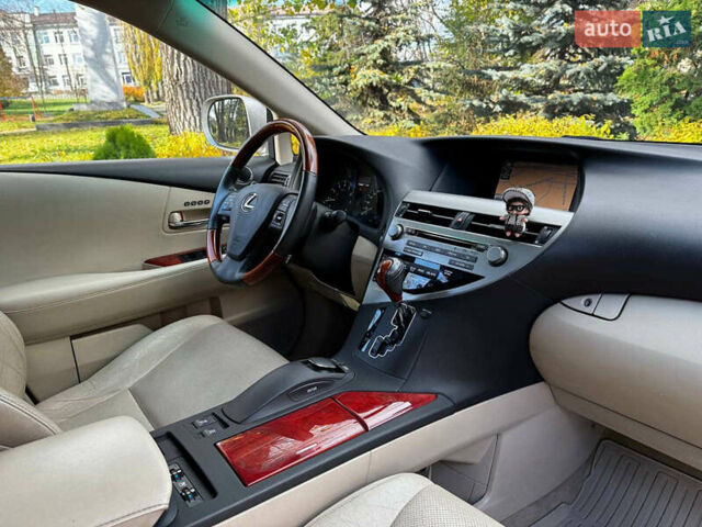 Лексус РХ 2012 в Киеве на Automoto.ua Бежевый Лексус РХ, объемом двигателя 3.5 л и пробегом 98 тыс. км за 22990 $, фото 34 на Automoto.ua