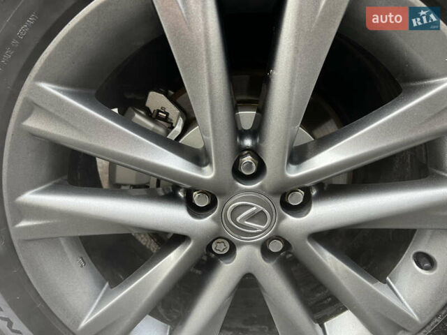 Бежевий Лексус РХ, об'ємом двигуна 3.46 л та пробігом 213 тис. км за 19999 $, фото 20 на Automoto.ua