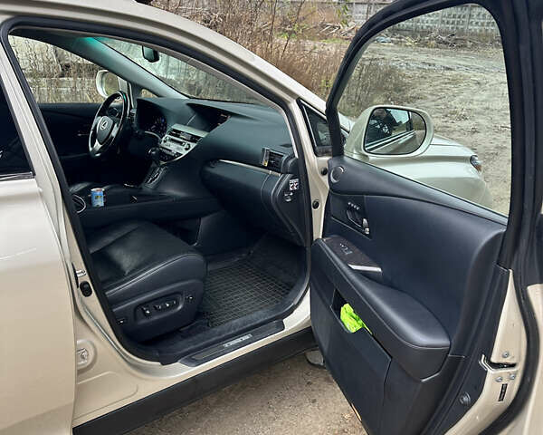 Бежевый Лексус РХ, объемом двигателя 3.46 л и пробегом 257 тыс. км за 15500 $, фото 10 на Automoto.ua