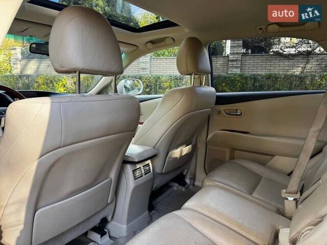 Лексус РХ 2012 в Киеве на Automoto.ua Бежевый Лексус РХ, объемом двигателя 3.5 л и пробегом 98 тыс. км за 22990 $, фото 26 на Automoto.ua