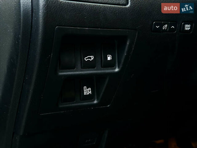 Бежевый Лексус РХ, объемом двигателя 3.46 л и пробегом 162 тыс. км за 18500 $, фото 16 на Automoto.ua