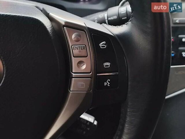 Бежевый Лексус РХ, объемом двигателя 2.7 л и пробегом 155 тыс. км за 20290 $, фото 21 на Automoto.ua