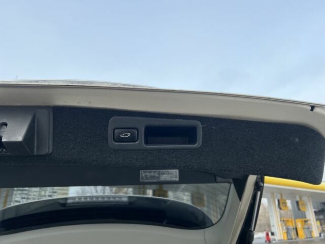 Бежевий Лексус РХ, об'ємом двигуна 3.5 л та пробігом 165 тис. км за 17000 $, фото 15 на Automoto.ua