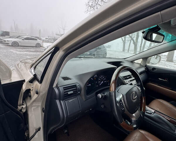 Бежевый Лексус РХ, объемом двигателя 3.46 л и пробегом 150 тыс. км за 19800 $, фото 3 на Automoto.ua