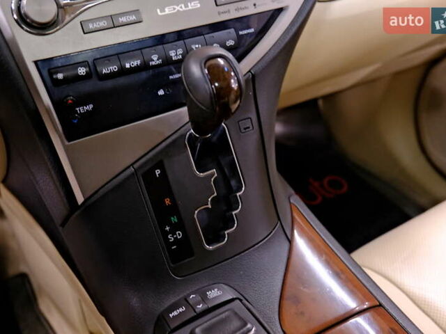 Бежевый Лексус РХ, объемом двигателя 3.46 л и пробегом 166 тыс. км за 16900 $, фото 15 на Automoto.ua