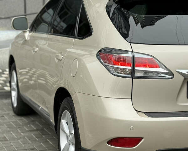 Бежевый Лексус РХ, объемом двигателя 3.5 л и пробегом 192 тыс. км за 17800 $, фото 21 на Automoto.ua