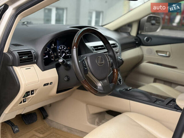 Бежевый Лексус РХ, объемом двигателя 3.5 л и пробегом 192 тыс. км за 17800 $, фото 26 на Automoto.ua