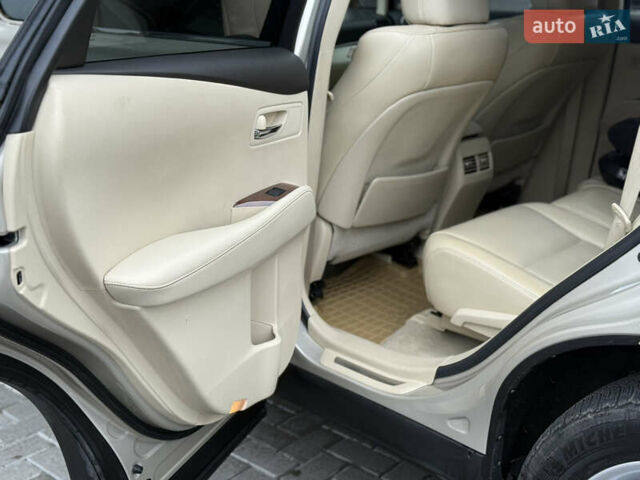 Бежевый Лексус РХ, объемом двигателя 3.5 л и пробегом 192 тыс. км за 17800 $, фото 34 на Automoto.ua