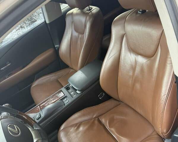 Бежевый Лексус РХ, объемом двигателя 3.46 л и пробегом 140 тыс. км за 22500 $, фото 6 на Automoto.ua