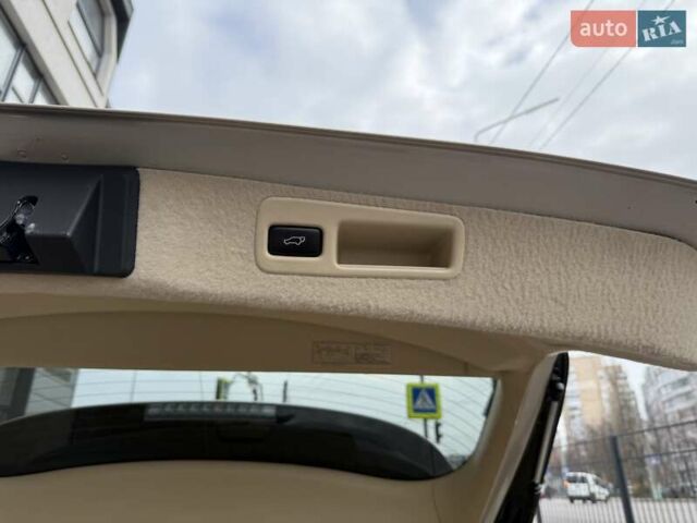 Бежевий Лексус РХ, об'ємом двигуна 3.46 л та пробігом 191 тис. км за 17500 $, фото 48 на Automoto.ua