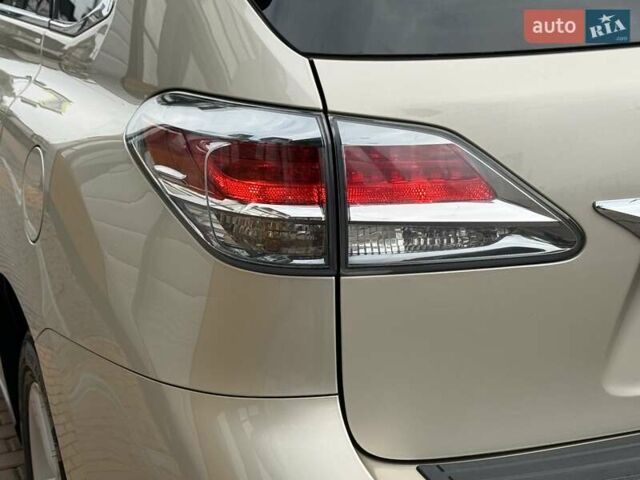 Бежевий Лексус РХ, об'ємом двигуна 3.46 л та пробігом 191 тис. км за 17500 $, фото 33 на Automoto.ua